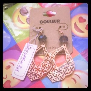 Grey blue bead gold earrings